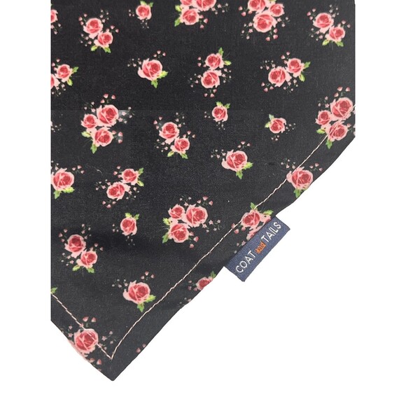 Coat & Tails Dog Bandana New Floral Pattern Small/Medium 14” And Under Neck - Picture 3 of 4